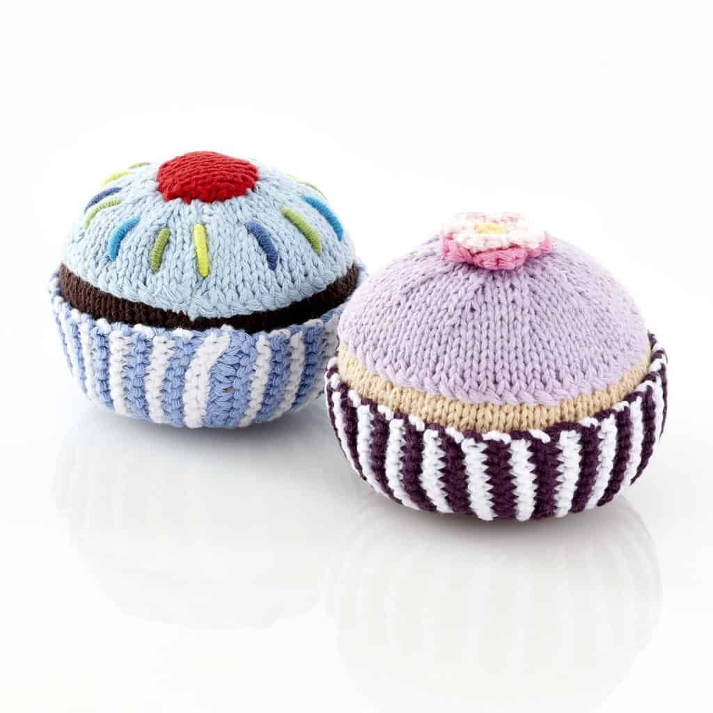 Gift Box - 2 Cupcakes em crochê c/ chocalho