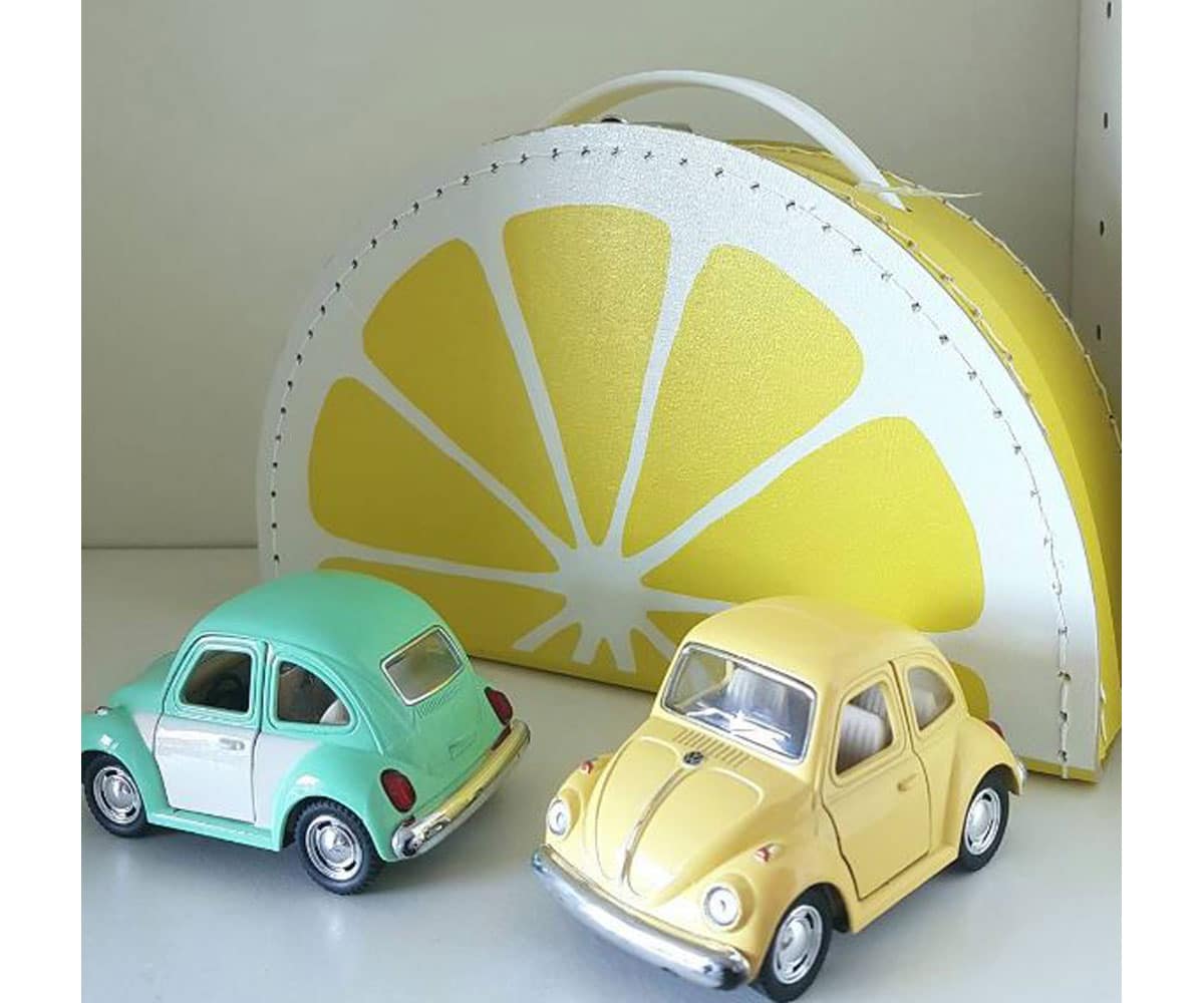 Miniatura VW Beetle Clássico 1967 - Amarelo