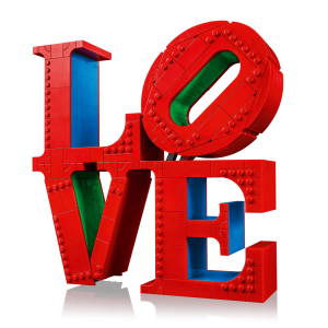 LEGO 31214 LOVE - modelo tridimensional montado em peças