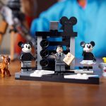 LEGO 43230 - Disney - Câmara de Tributo da Walt Disney LEGO 43230 - Disney - Câmara de Tributo da Walt Disney