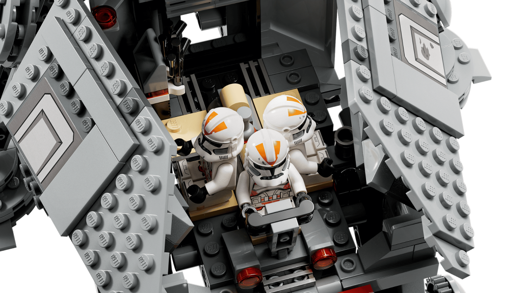 LEGO 75337 - Pormenor do interior do Walker AT-TE com os Clones sentados